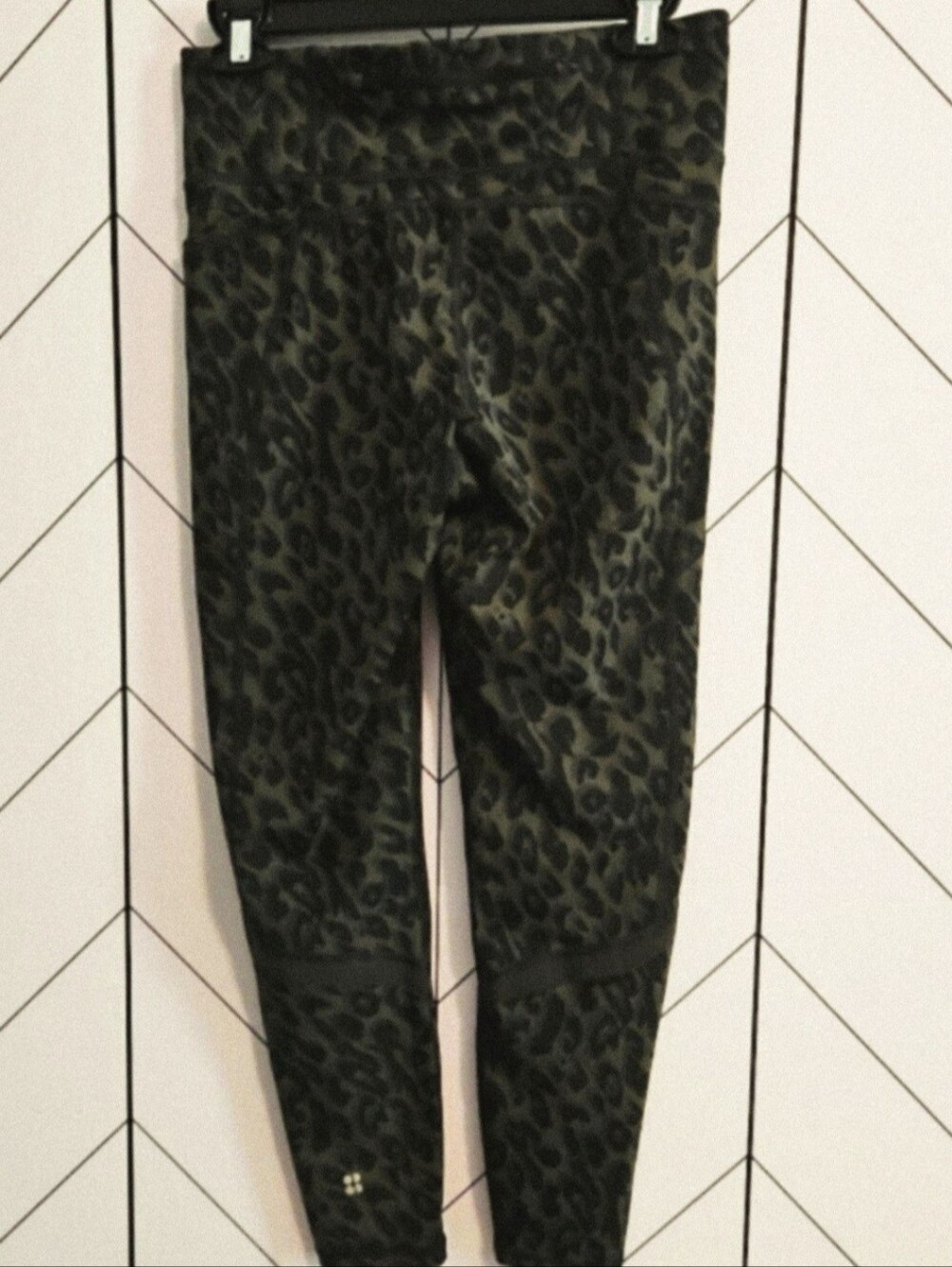 NWOT Sweaty Betty Zero Gravity Leggings, Size Medium - Picture 5 of 10